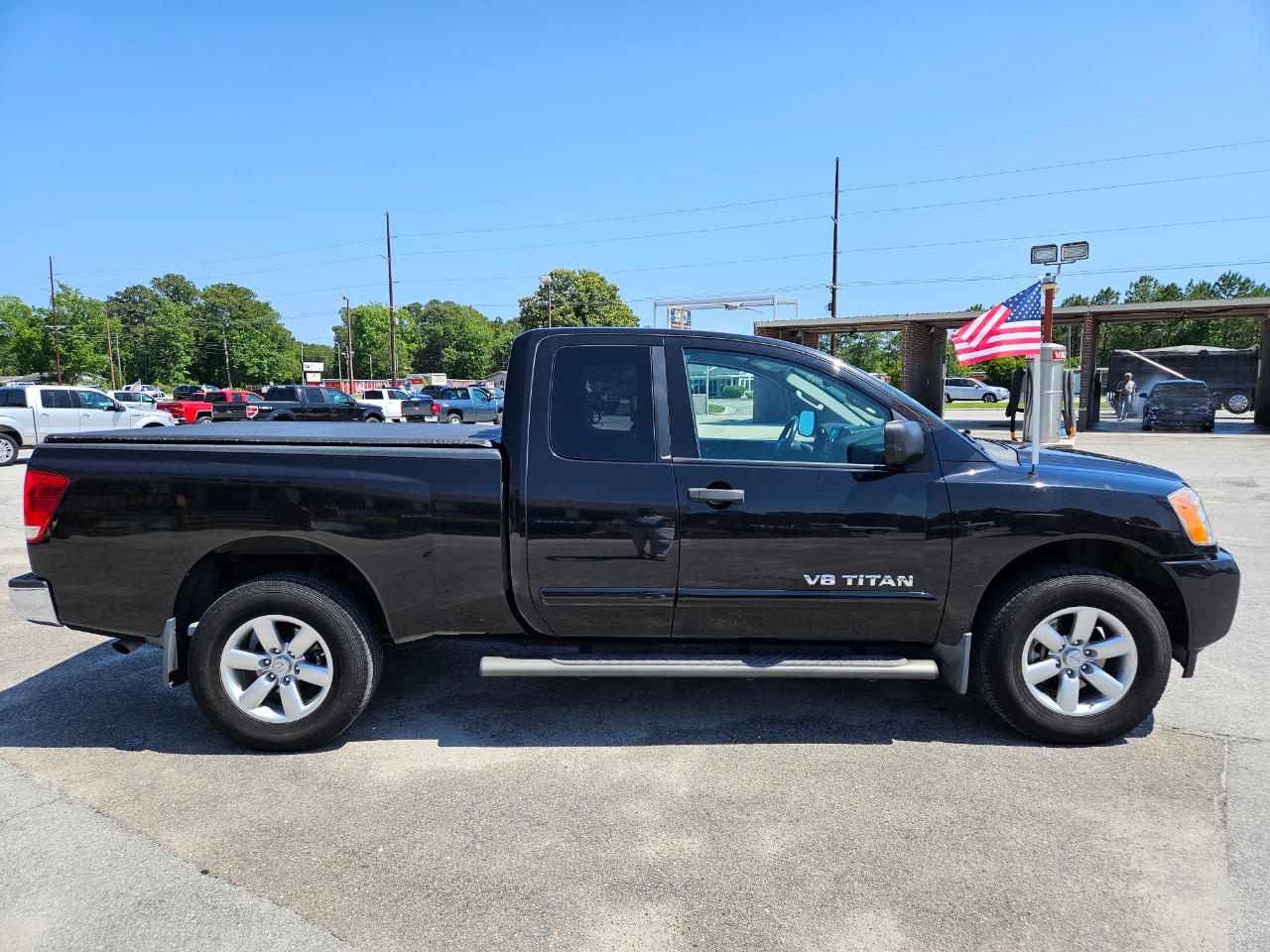 Nissan Titan 4WD King Cab SWB SV 2014