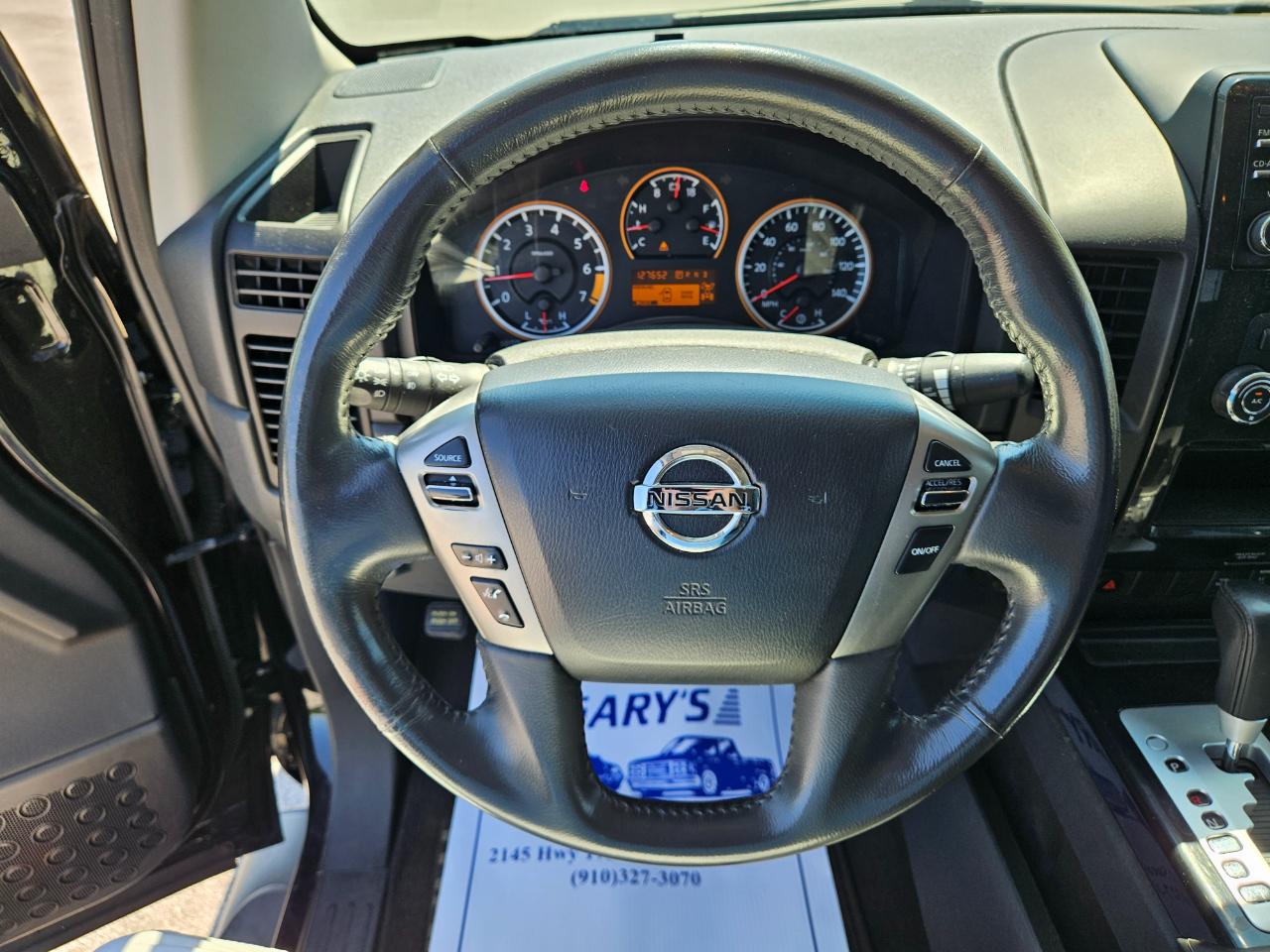 Nissan Titan 4WD King Cab SWB SV 2014
