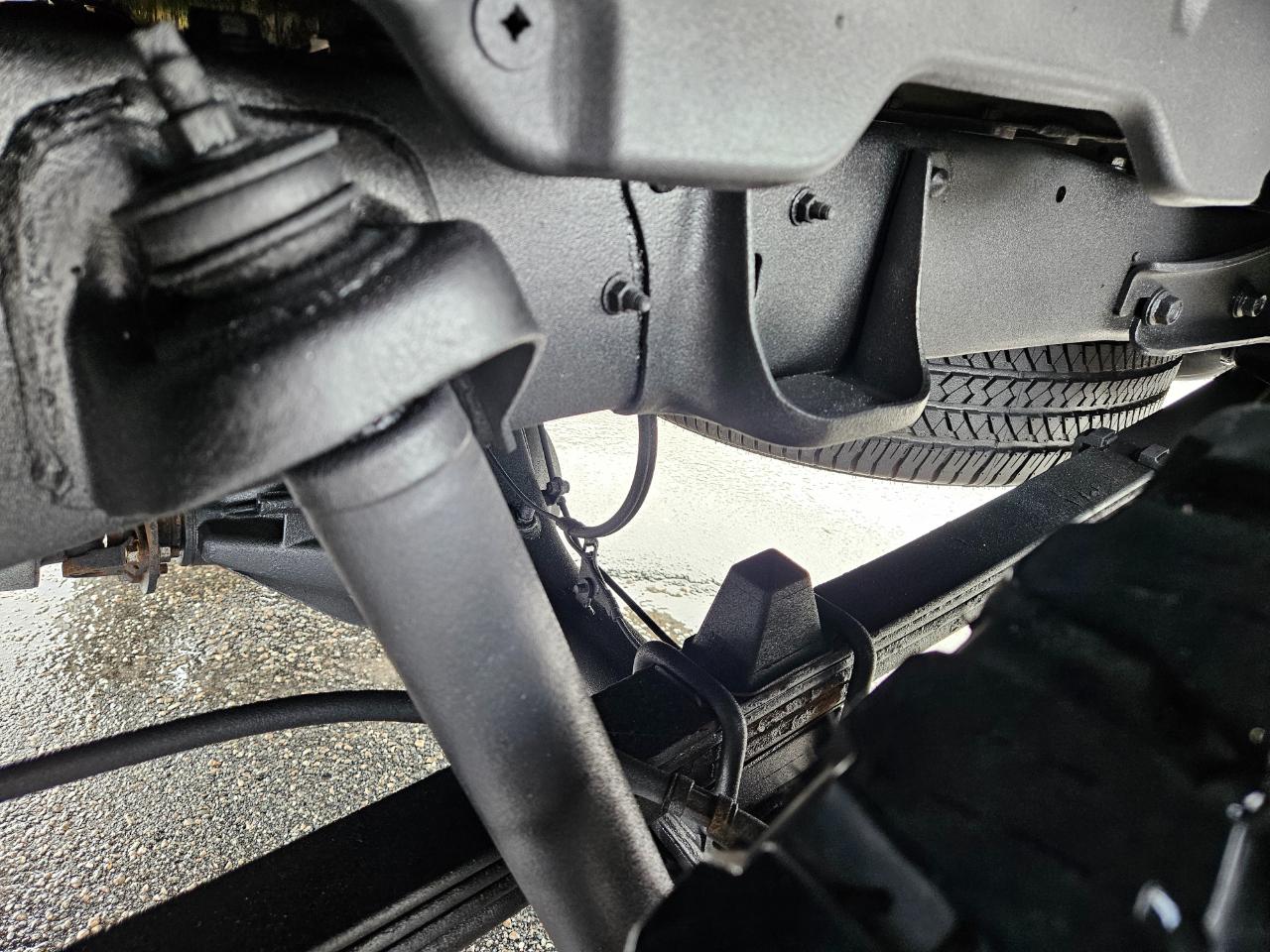Toyota Tundra 4WD Truck CrewMax 5.7L FFV V8 6-Spd AT SR5 (Natl) 2014