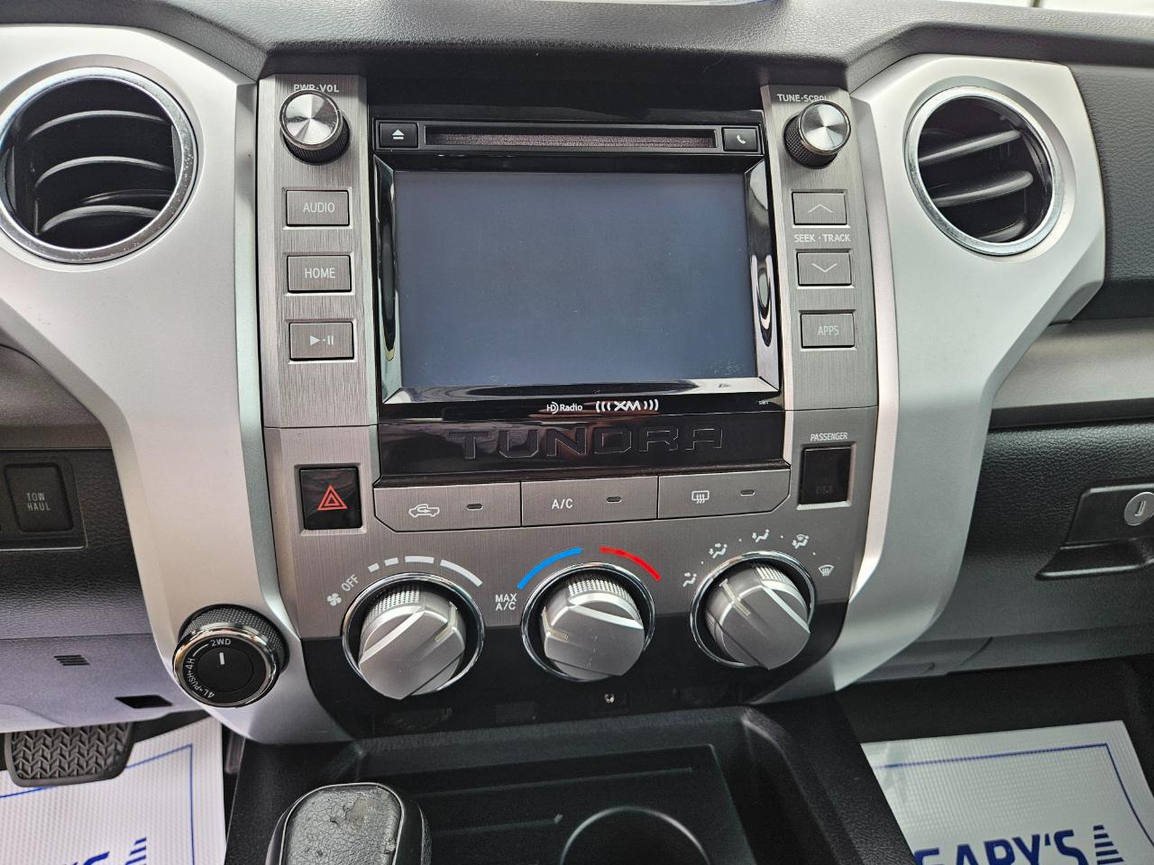 Toyota Tundra 4WD Truck CrewMax 5.7L FFV V8 6-Spd AT SR5 (Natl) 2014