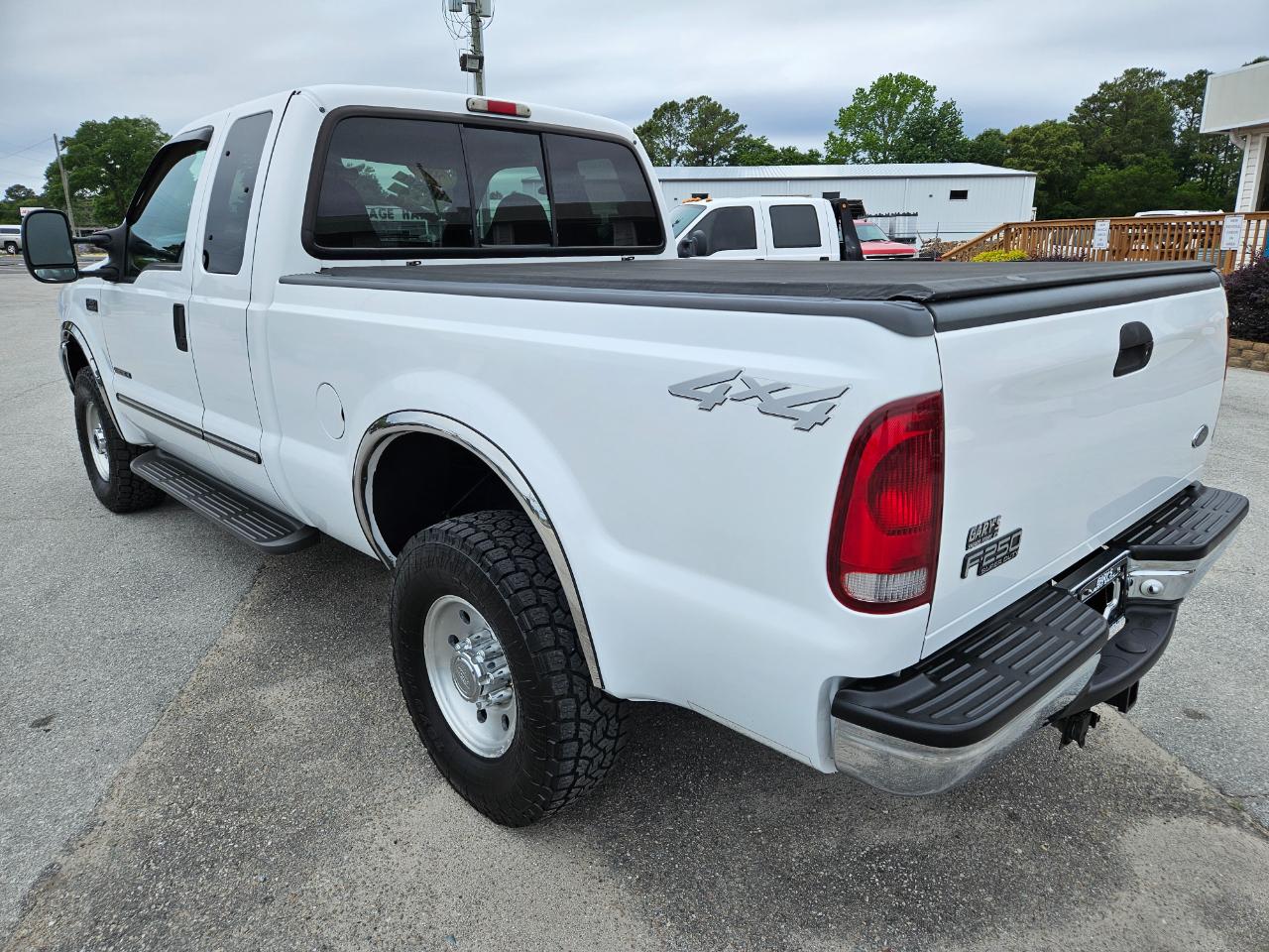 Ford Super Duty F-250 Supercab 142" XLT 4WD 2000