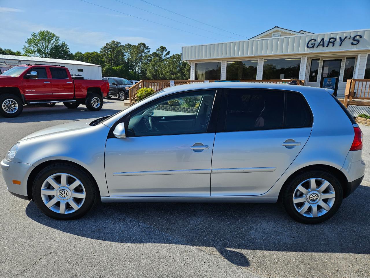 Volkswagen Rabbit 4dr HB Auto S 2008