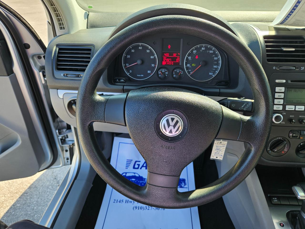 Volkswagen Rabbit 4dr HB Auto S 2008