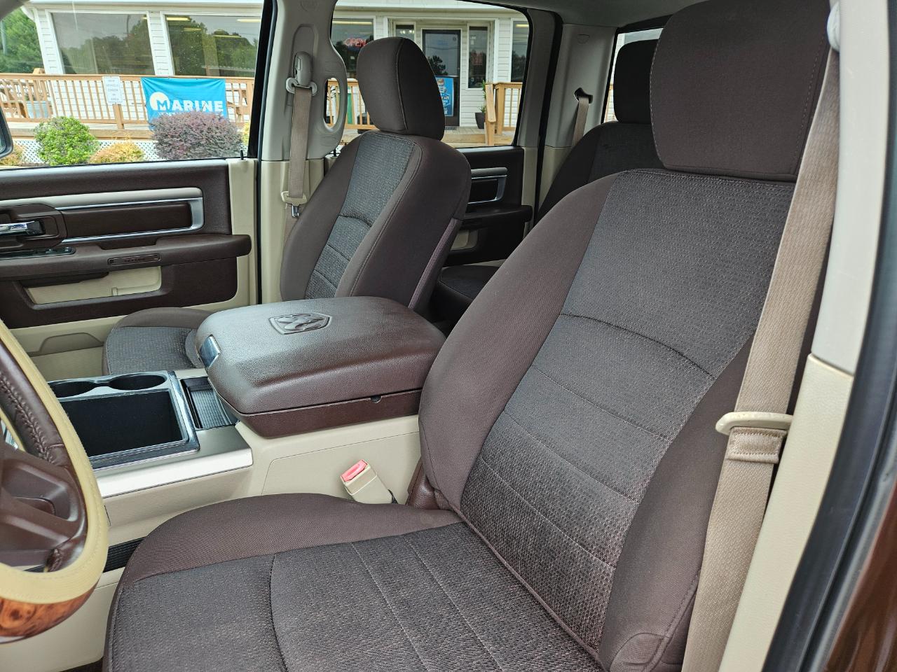 RAM 1500 4WD Crew Cab 140.5" Big Horn 2013