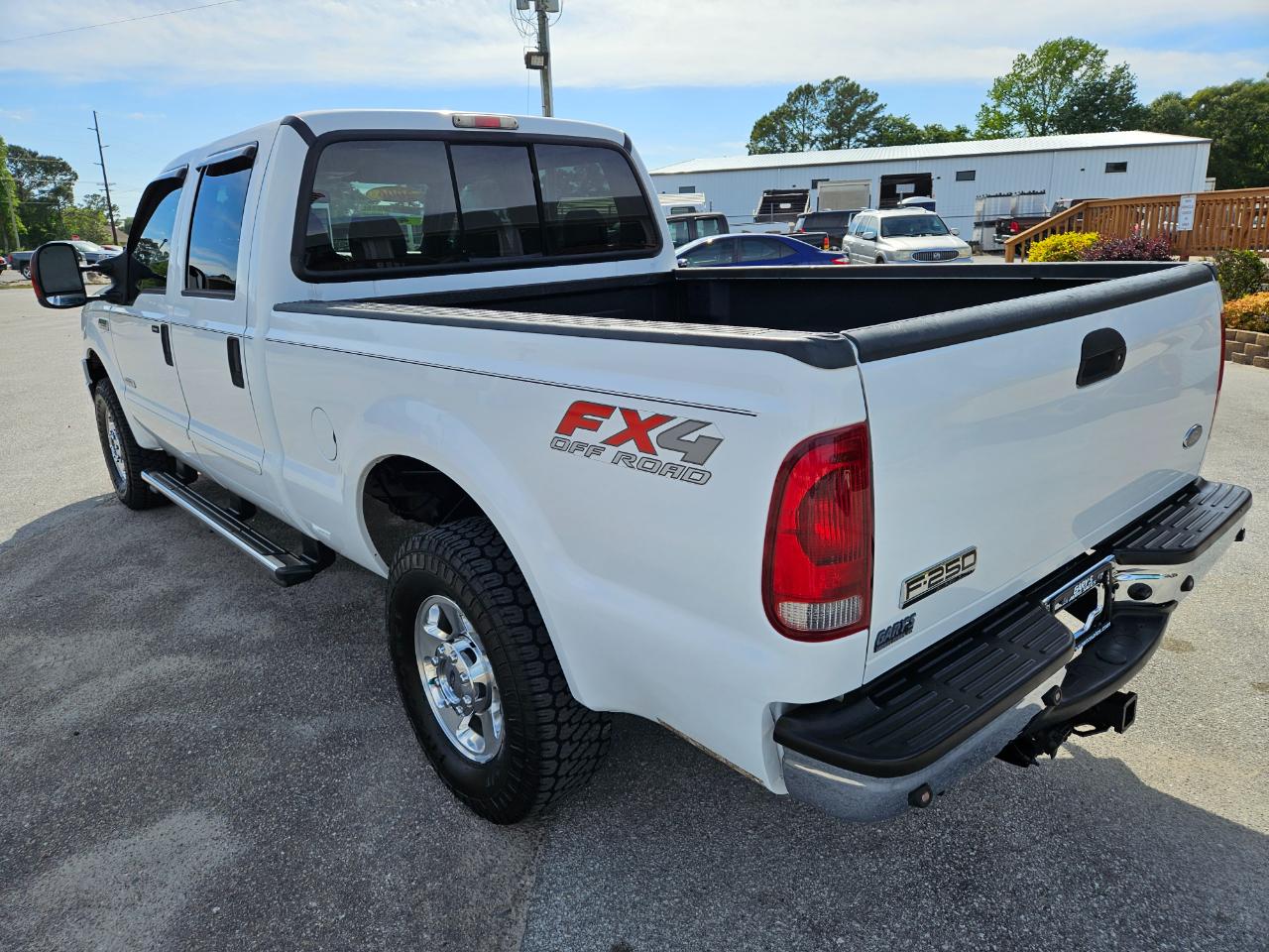Ford Super Duty F-250 Crew Cab 156" Lariat 4WD 2006