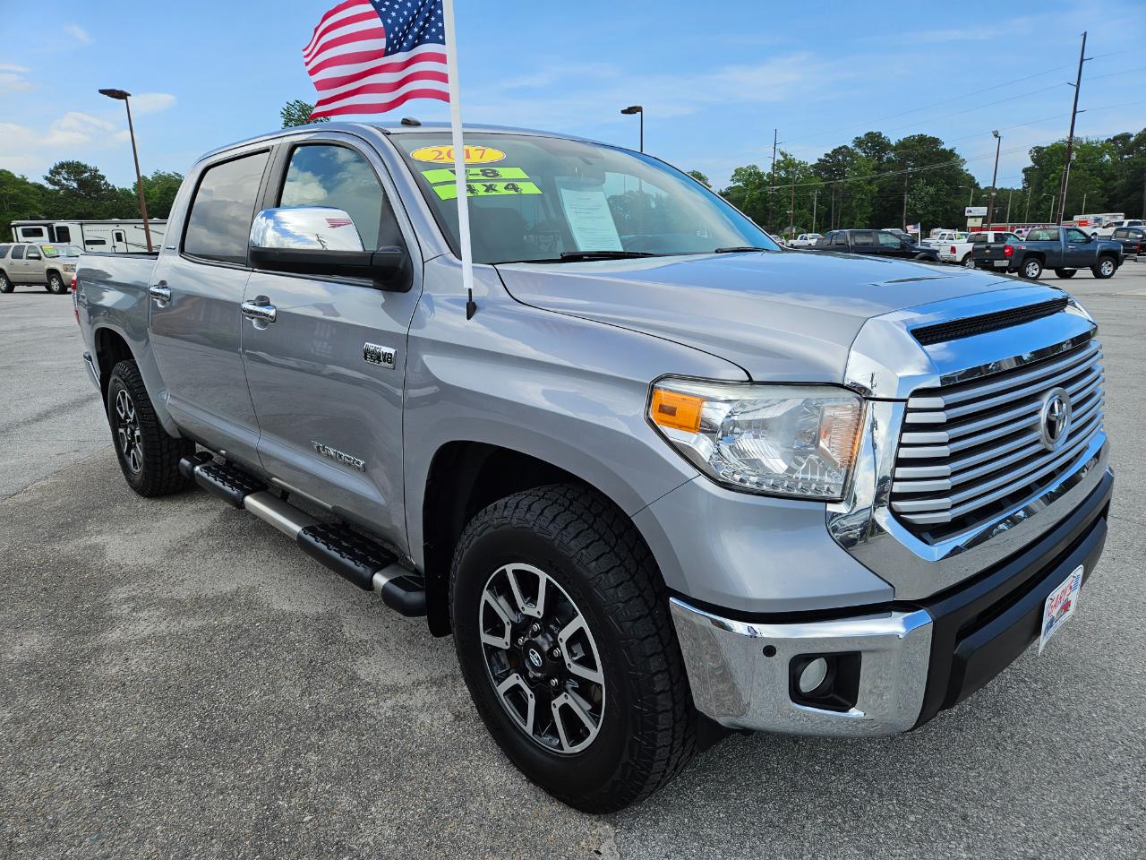 Toyota Tundra 4WD Limited CrewMax 5.5' Bed 5.7L (Natl) 2017