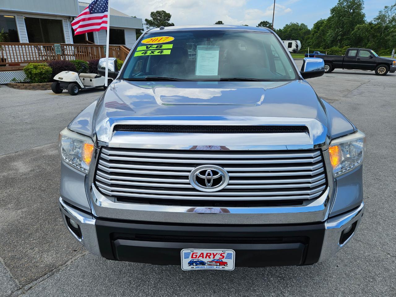 Toyota Tundra 4WD Limited CrewMax 5.5' Bed 5.7L (Natl) 2017