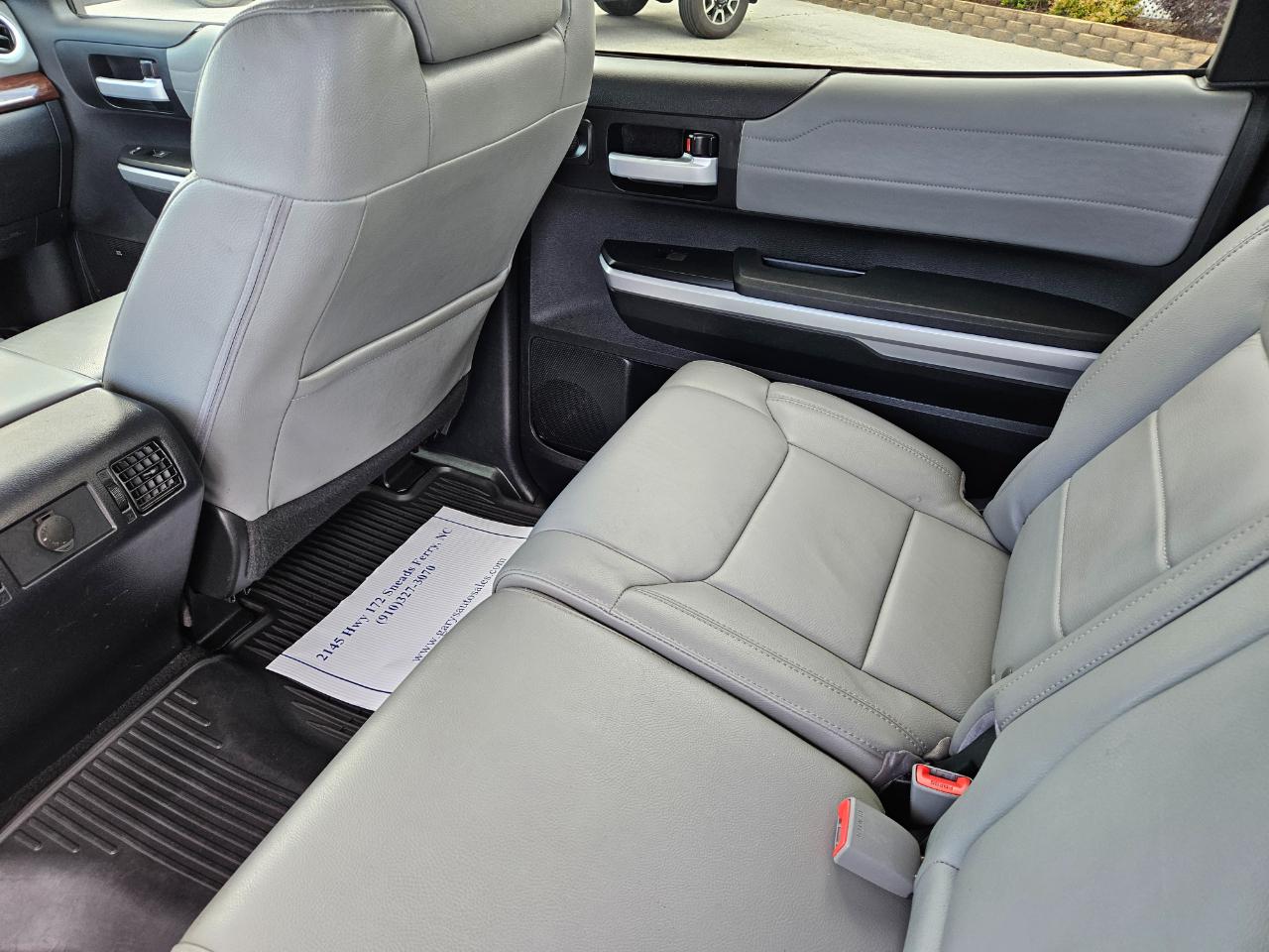 Toyota Tundra 4WD Limited CrewMax 5.5' Bed 5.7L (Natl) 2017