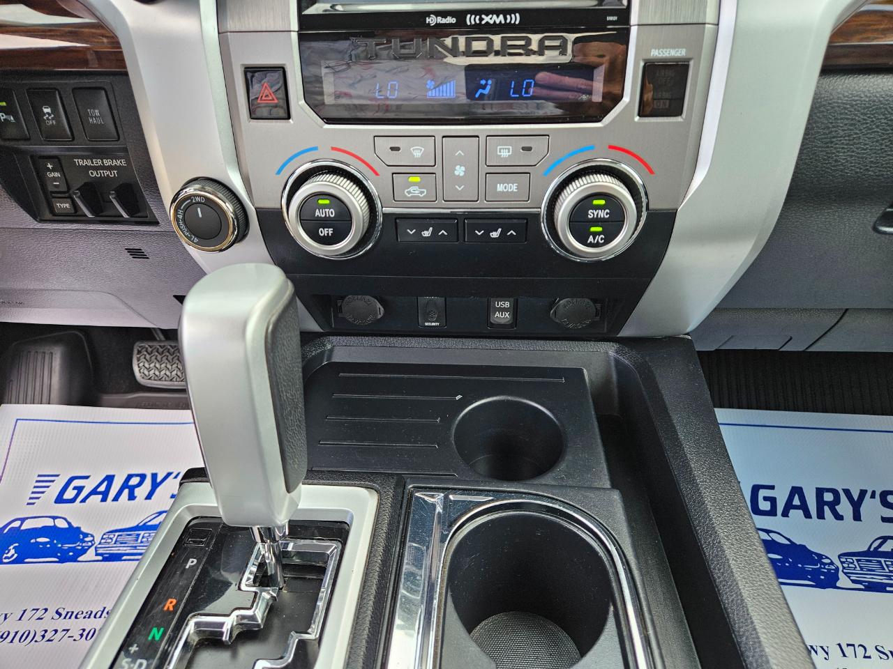 Toyota Tundra 4WD Limited CrewMax 5.5' Bed 5.7L (Natl) 2017