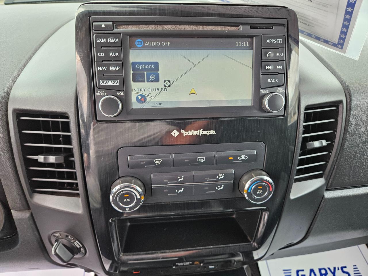 Nissan Titan 4WD Crew Cab SWB SV 2015