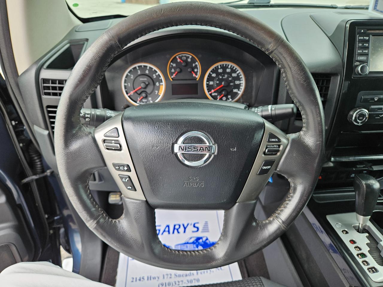 Nissan Titan 4WD Crew Cab SWB SV 2015
