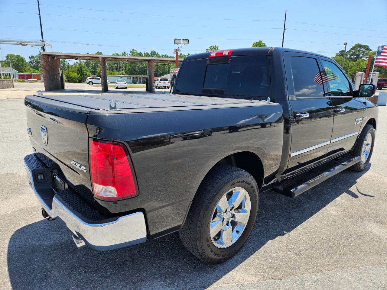 RAM 1500 4WD Crew Cab 140.5" Big Horn 2016