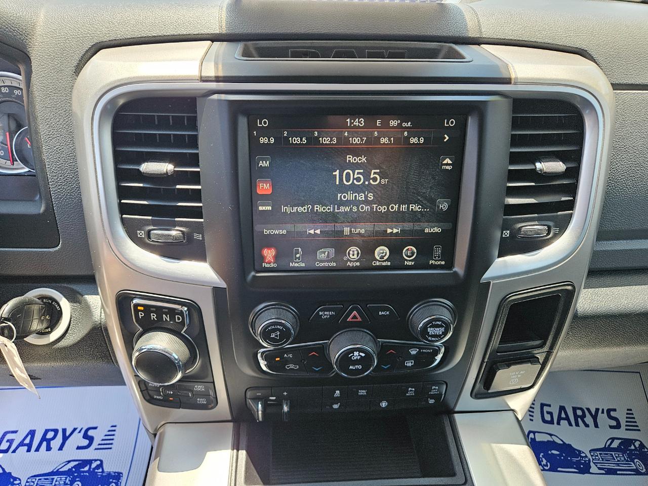 RAM 1500 4WD Crew Cab 140.5" Big Horn 2016