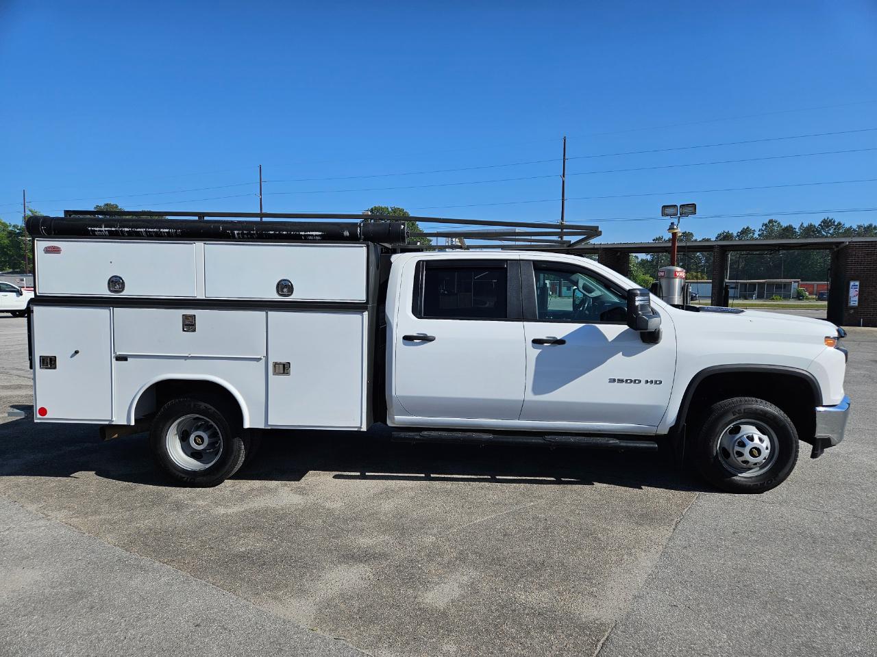 Chevrolet Silverado 3500HD CC 4WD Crew Cab 177" WB, 60" CA Work Truck 2021
