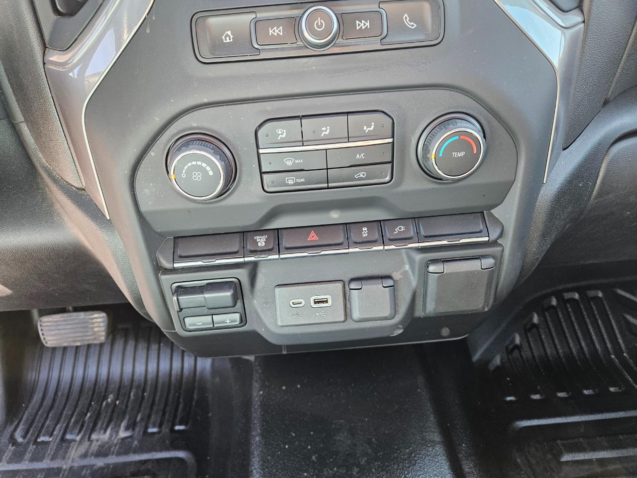 Chevrolet Silverado 3500HD CC 4WD Crew Cab 177" WB, 60" CA Work Truck 2021