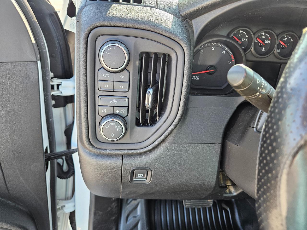 Chevrolet Silverado 3500HD CC 4WD Crew Cab 177" WB, 60" CA Work Truck 2021