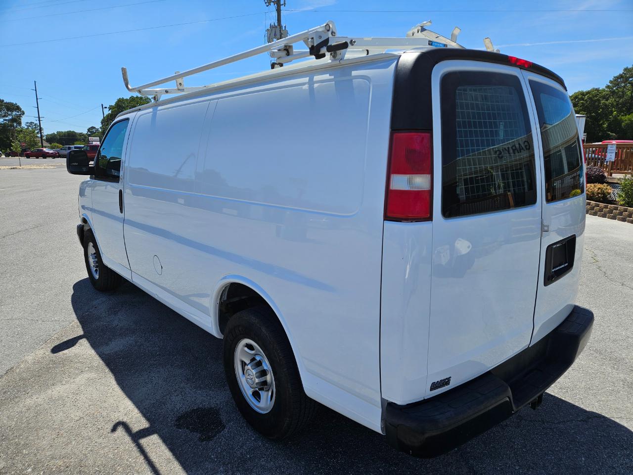 Chevrolet Express Cargo Van RWD 2500 135" 2015