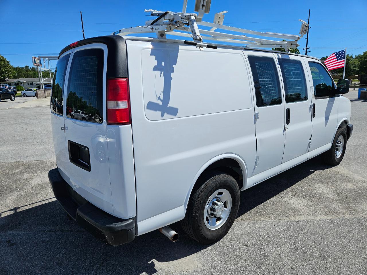 Chevrolet Express Cargo Van RWD 2500 135" 2015