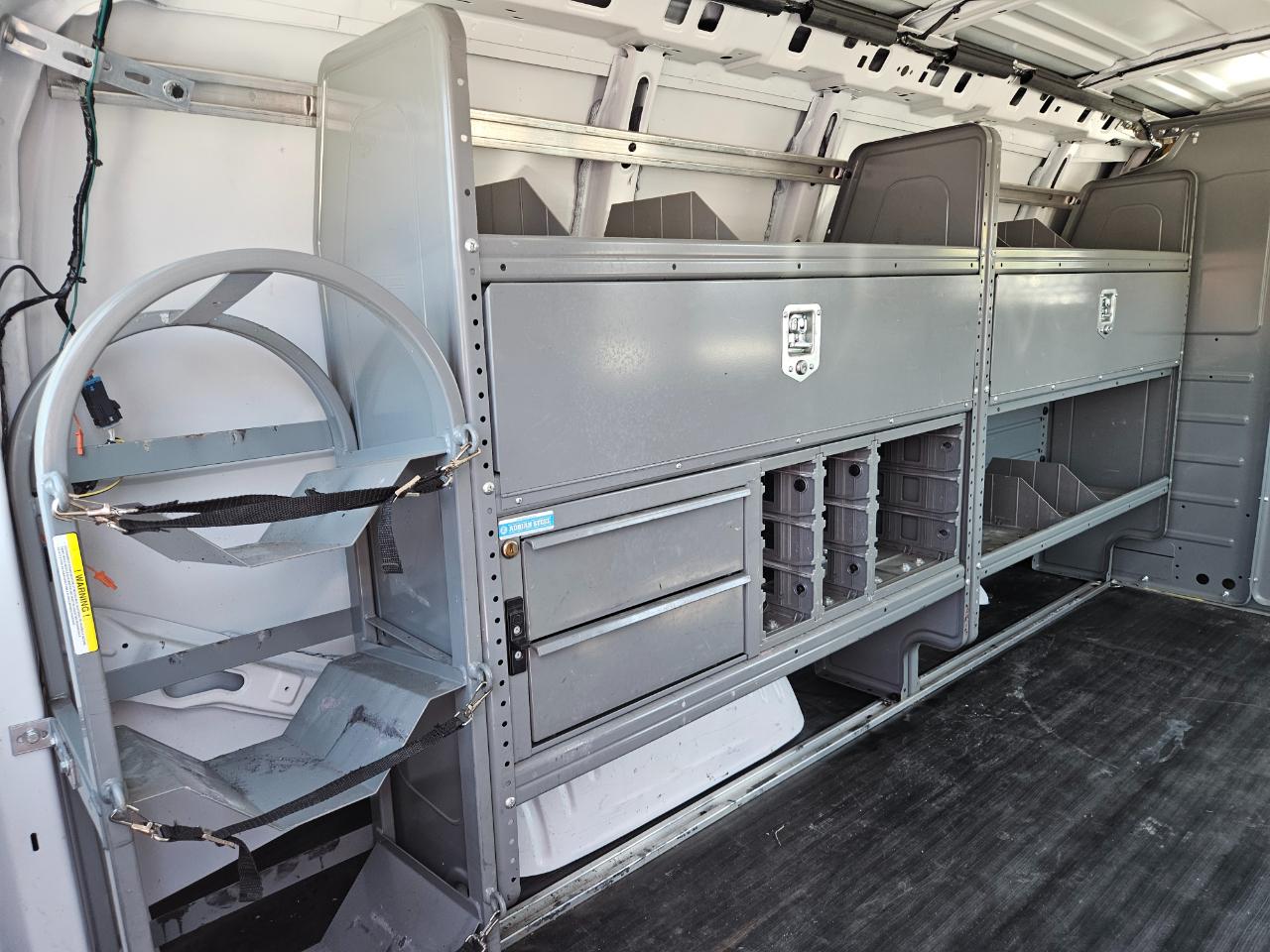 Chevrolet Express Cargo Van RWD 2500 135" 2015