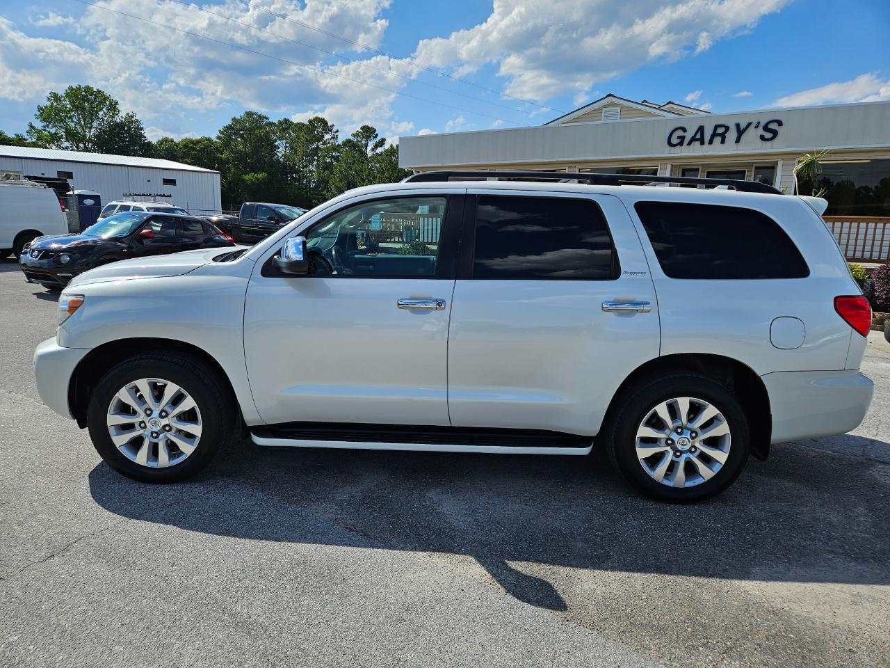 Toyota Sequoia Platinum RWD (Natl) 2017