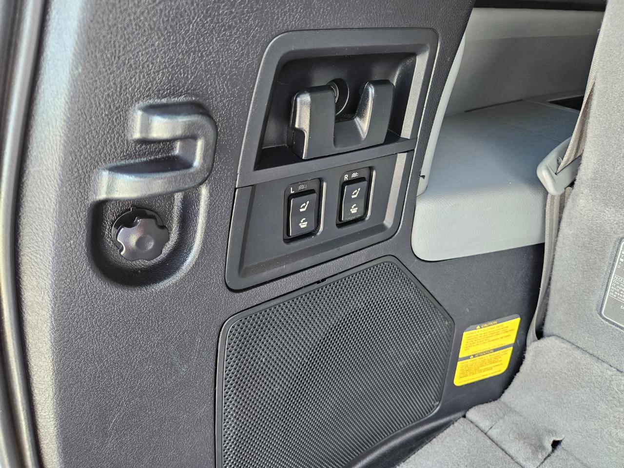 Toyota Sequoia Platinum RWD (Natl) 2017