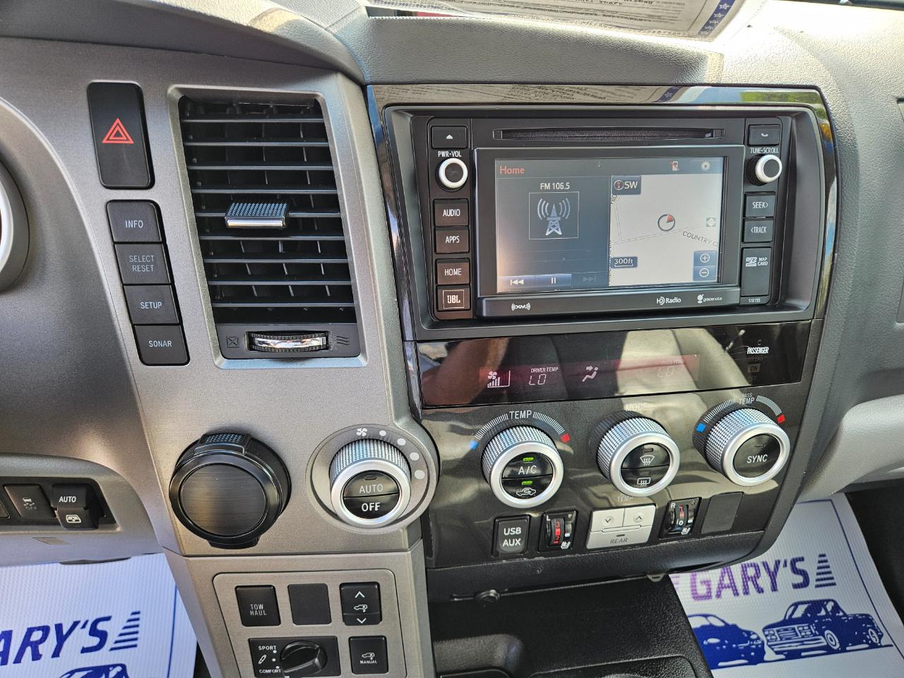 Toyota Sequoia Platinum RWD (Natl) 2017