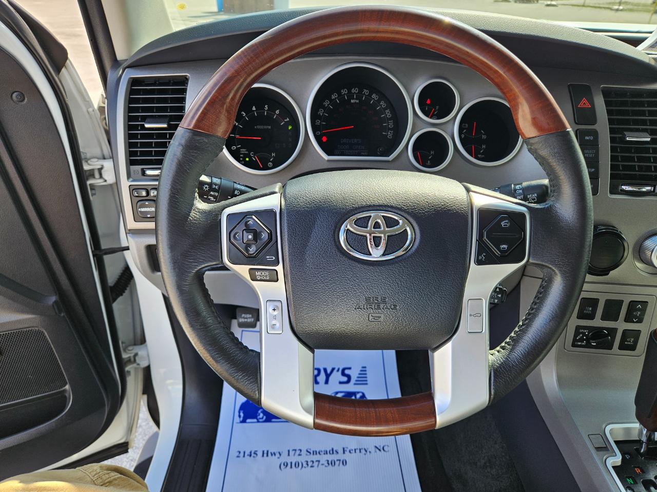 Toyota Sequoia Platinum RWD (Natl) 2017
