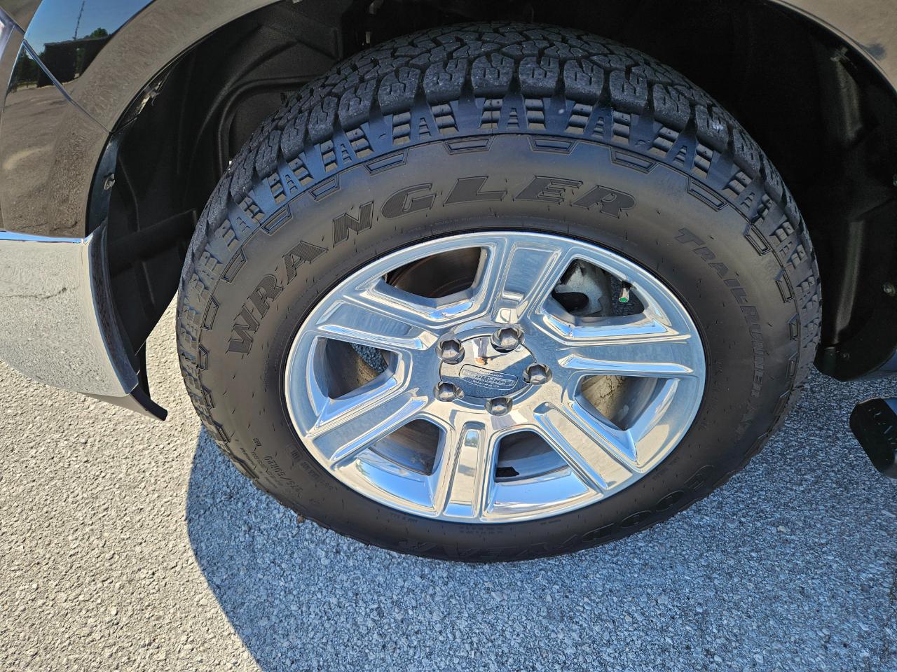 RAM 1500 Laramie Longhorn Edition Crew Cab SWB 2WD 2014