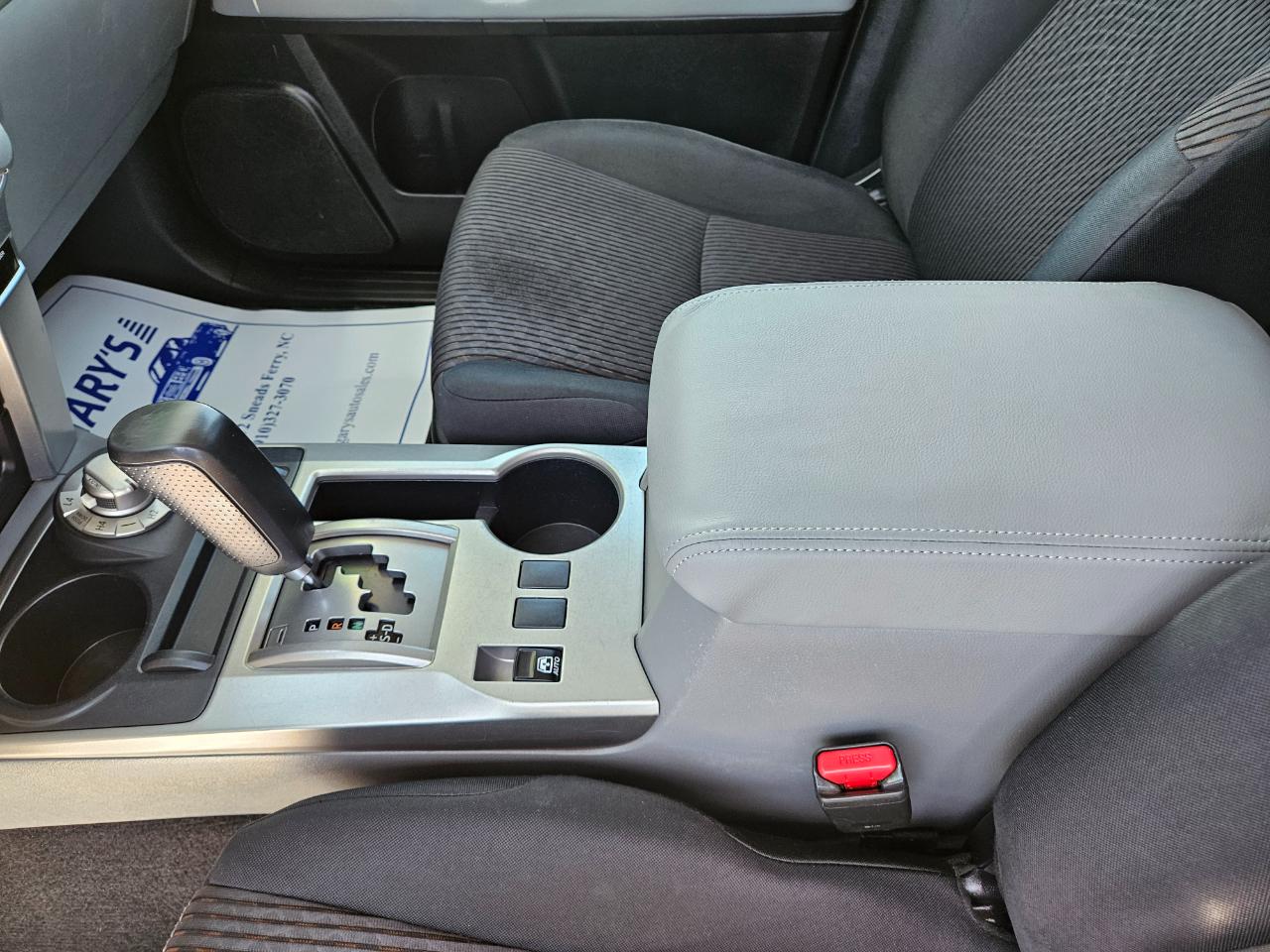 Toyota 4Runner 4dr SR5 Sport V6 Auto 4WD (Natl) 2013