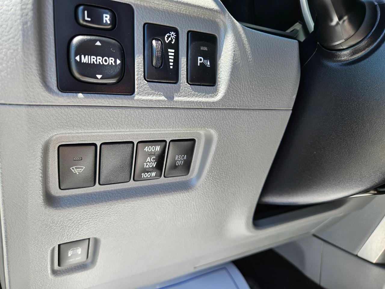 Toyota 4Runner 4dr SR5 Sport V6 Auto 4WD (Natl) 2013