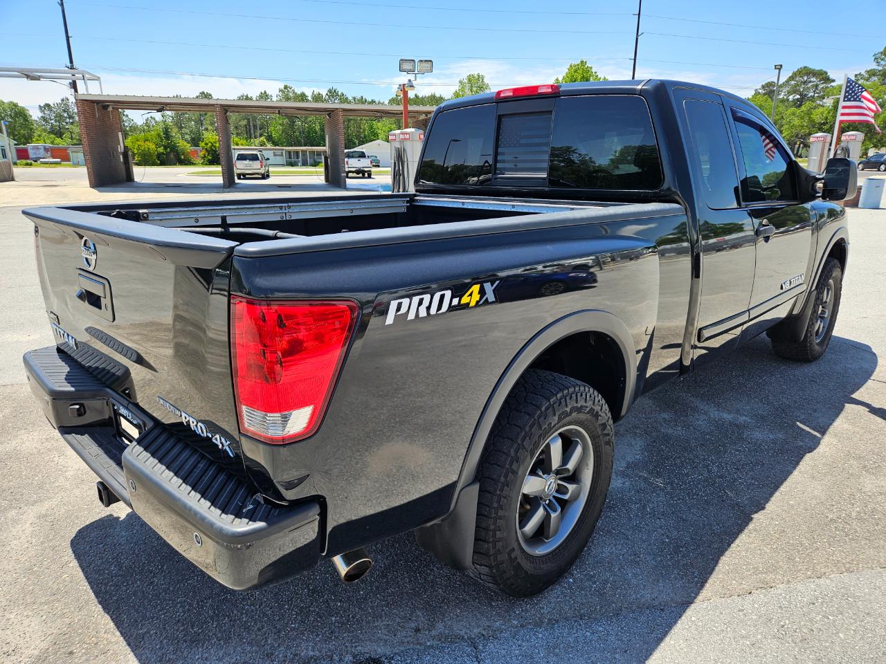 Nissan Titan 4WD King Cab SWB PRO-4X 2015