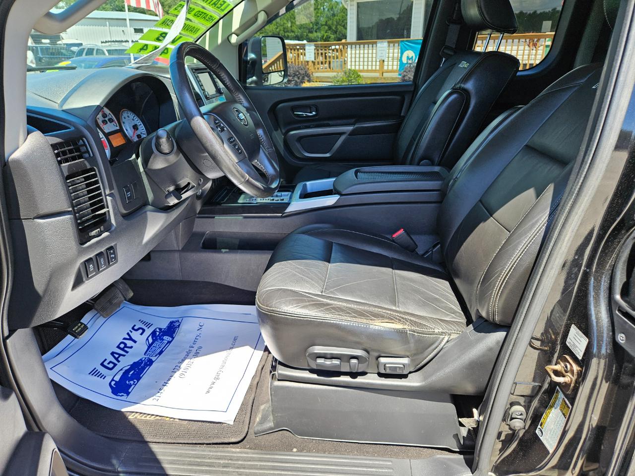 Nissan Titan 4WD King Cab SWB PRO-4X 2015