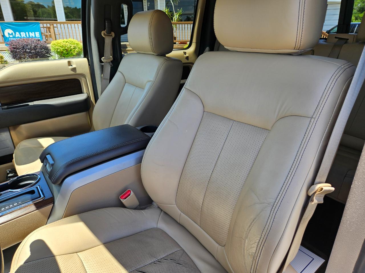 Ford F-150 4WD SuperCrew 145" Lariat 2014