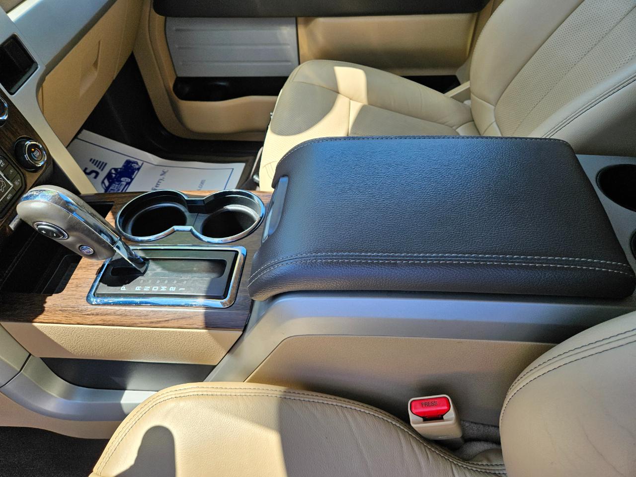 Ford F-150 4WD SuperCrew 145" Lariat 2014