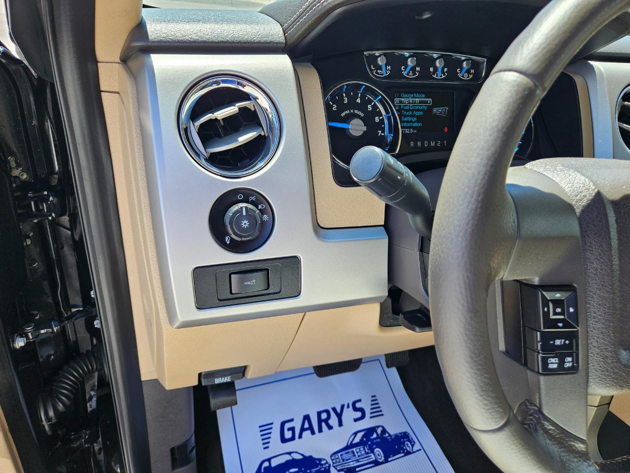 Ford F-150 4WD SuperCrew 145" Lariat 2014