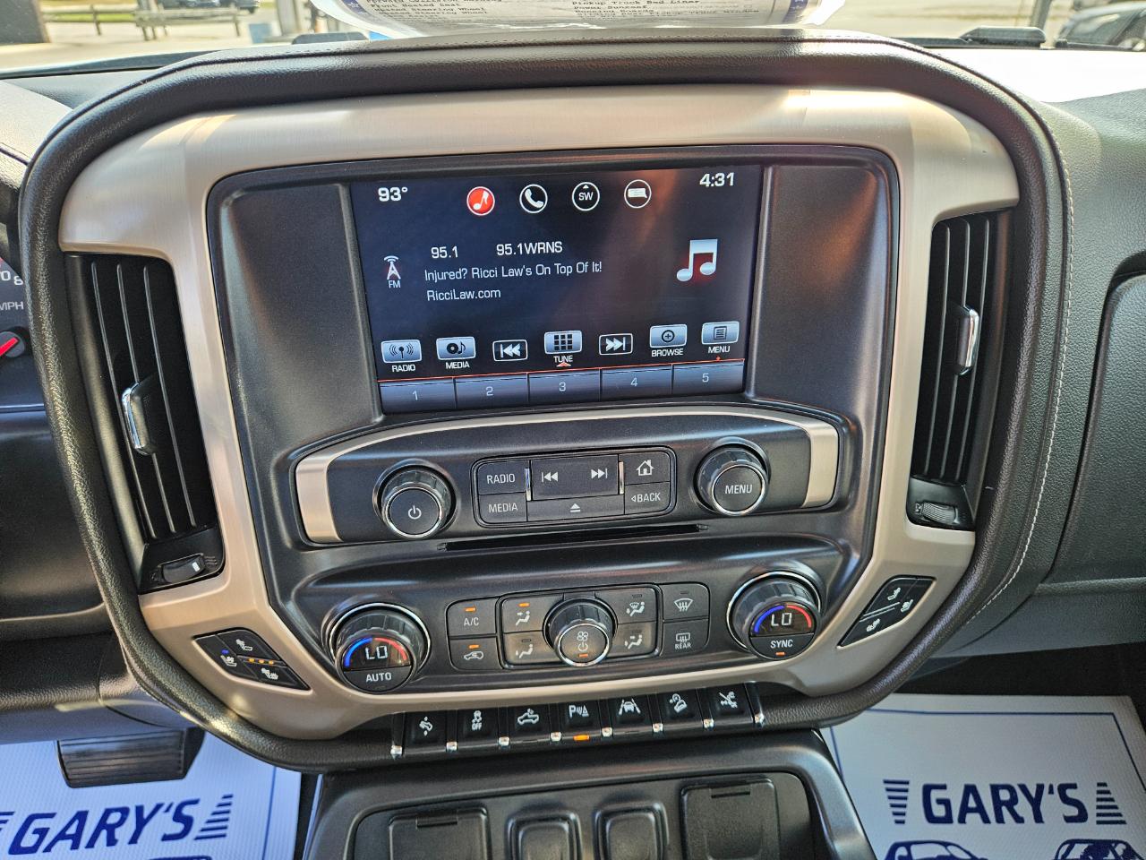 GMC Sierra 1500 4WD Crew Cab 143.5" Denali 2016