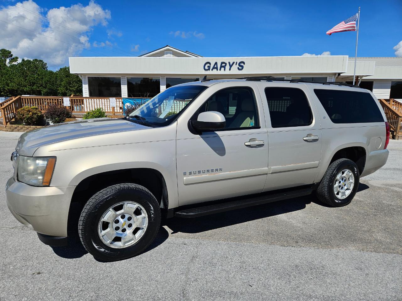 Chevrolet Suburban 4WD 4dr 1500 LT 2007
