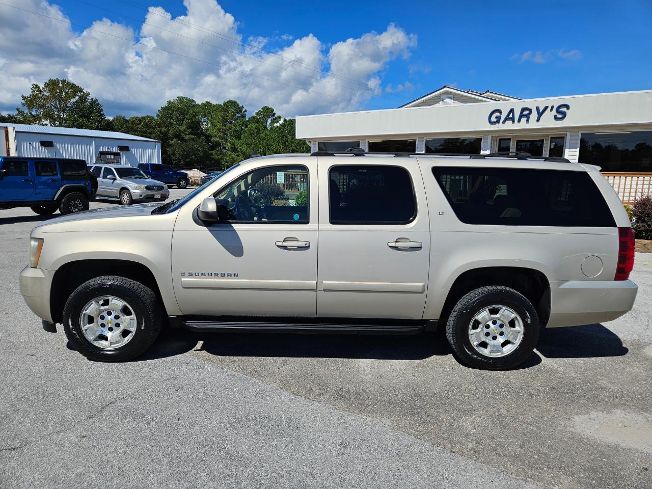Chevrolet Suburban 4WD 4dr 1500 LT 2007