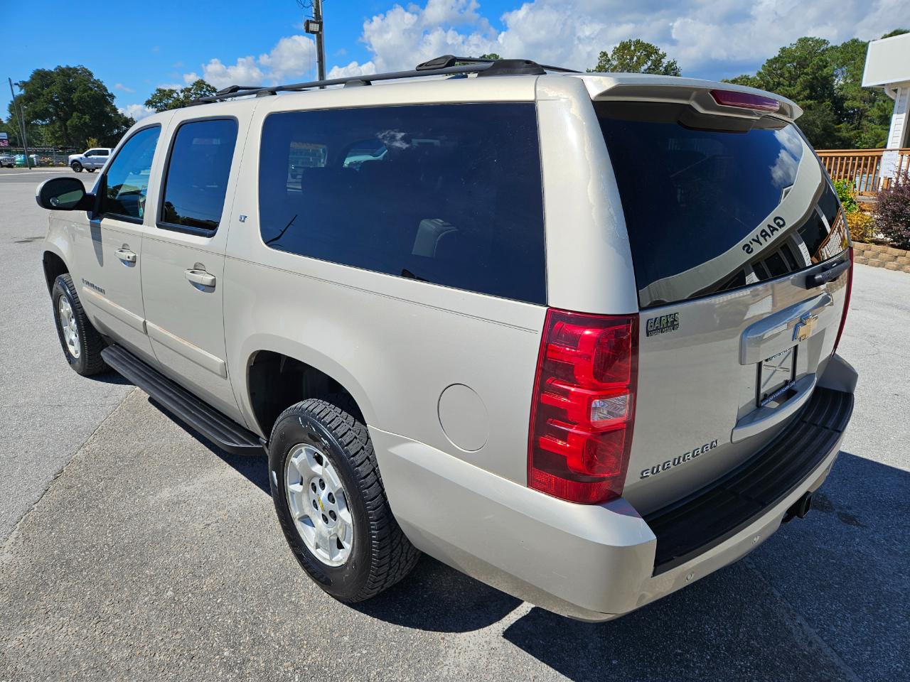Chevrolet Suburban 4WD 4dr 1500 LT 2007
