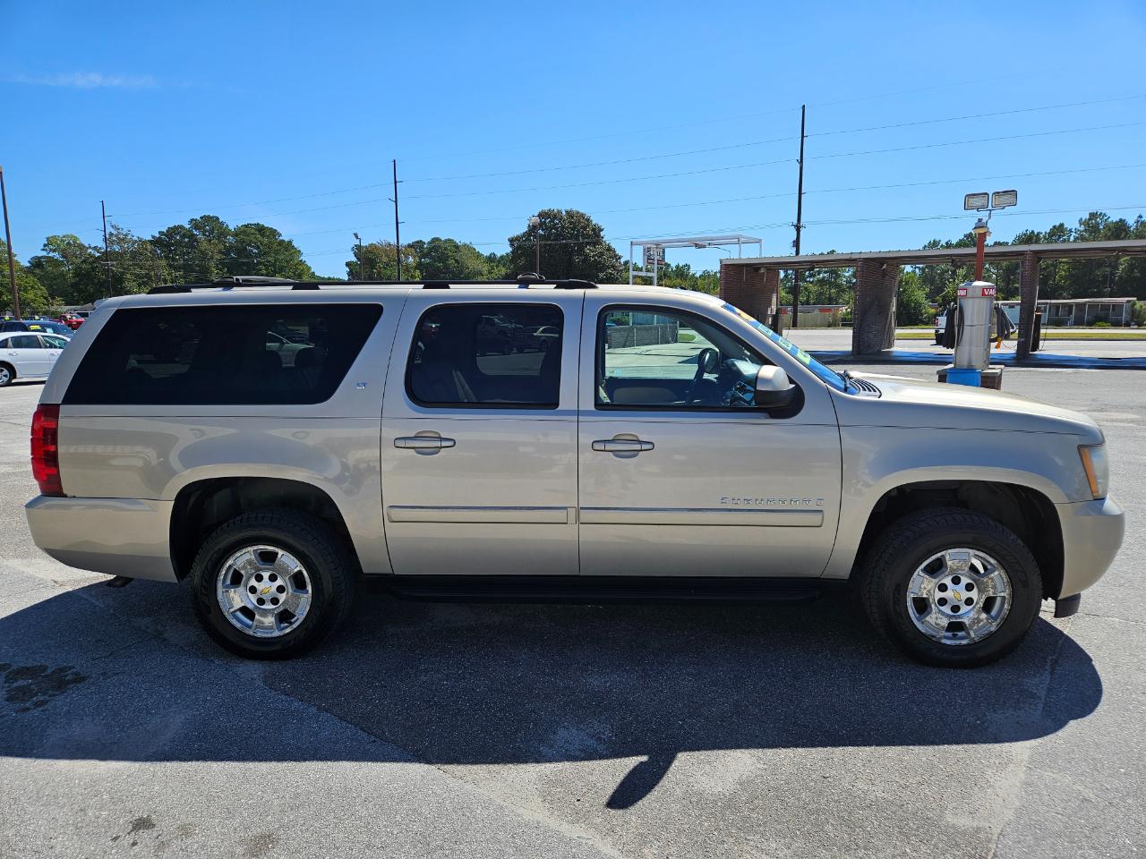 Chevrolet Suburban 4WD 4dr 1500 LT 2007