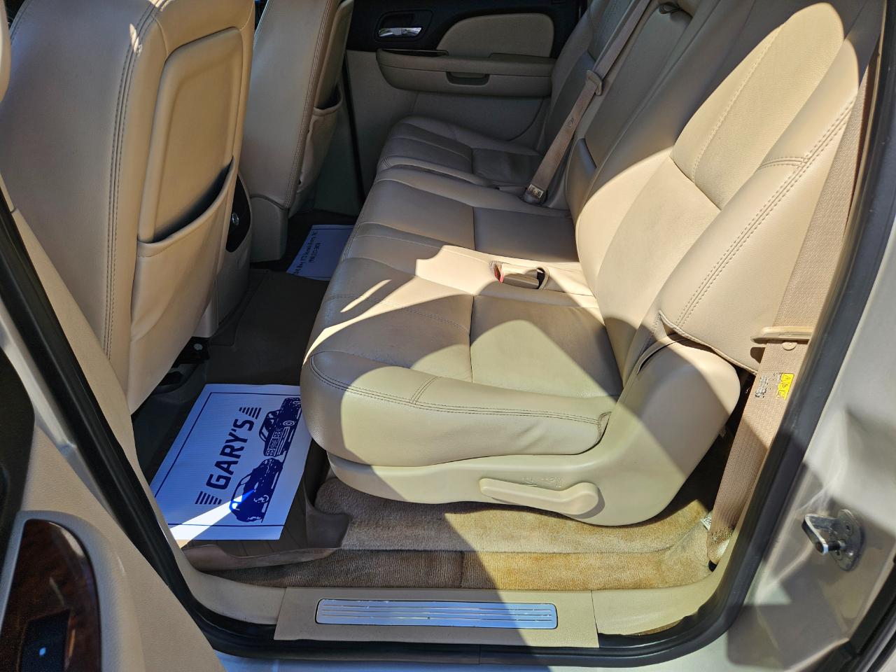 Chevrolet Suburban 4WD 4dr 1500 LT 2007