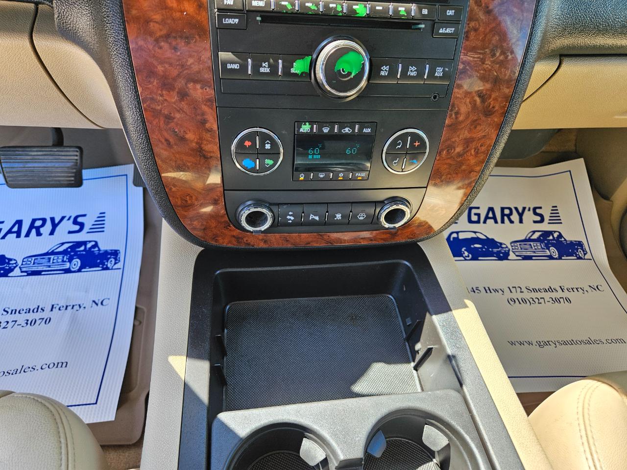 Chevrolet Suburban 4WD 4dr 1500 LT 2007