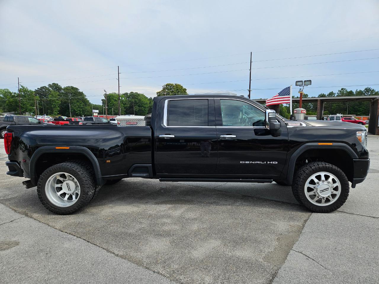 GMC Sierra 3500HD 4WD Crew Cab 172" Denali 2020