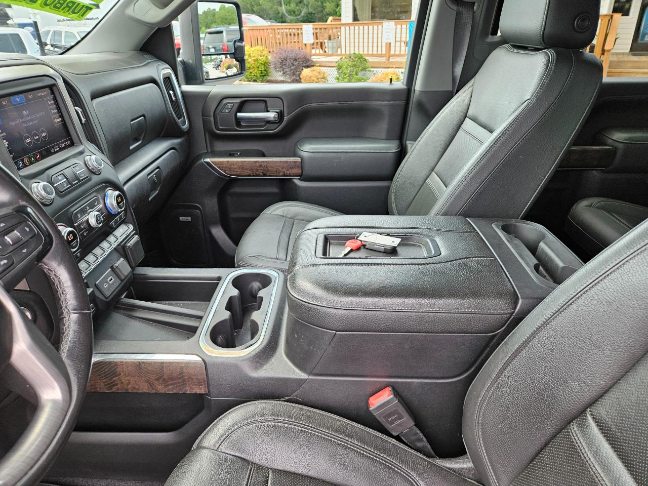 GMC Sierra 3500HD 4WD Crew Cab 172" Denali 2020
