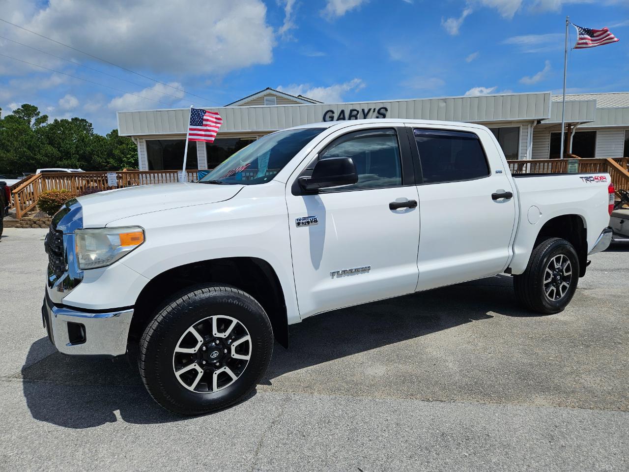 Toyota Tundra 4WD Truck CrewMax 5.7L V8 6-Spd AT SR5 (Natl) 2014