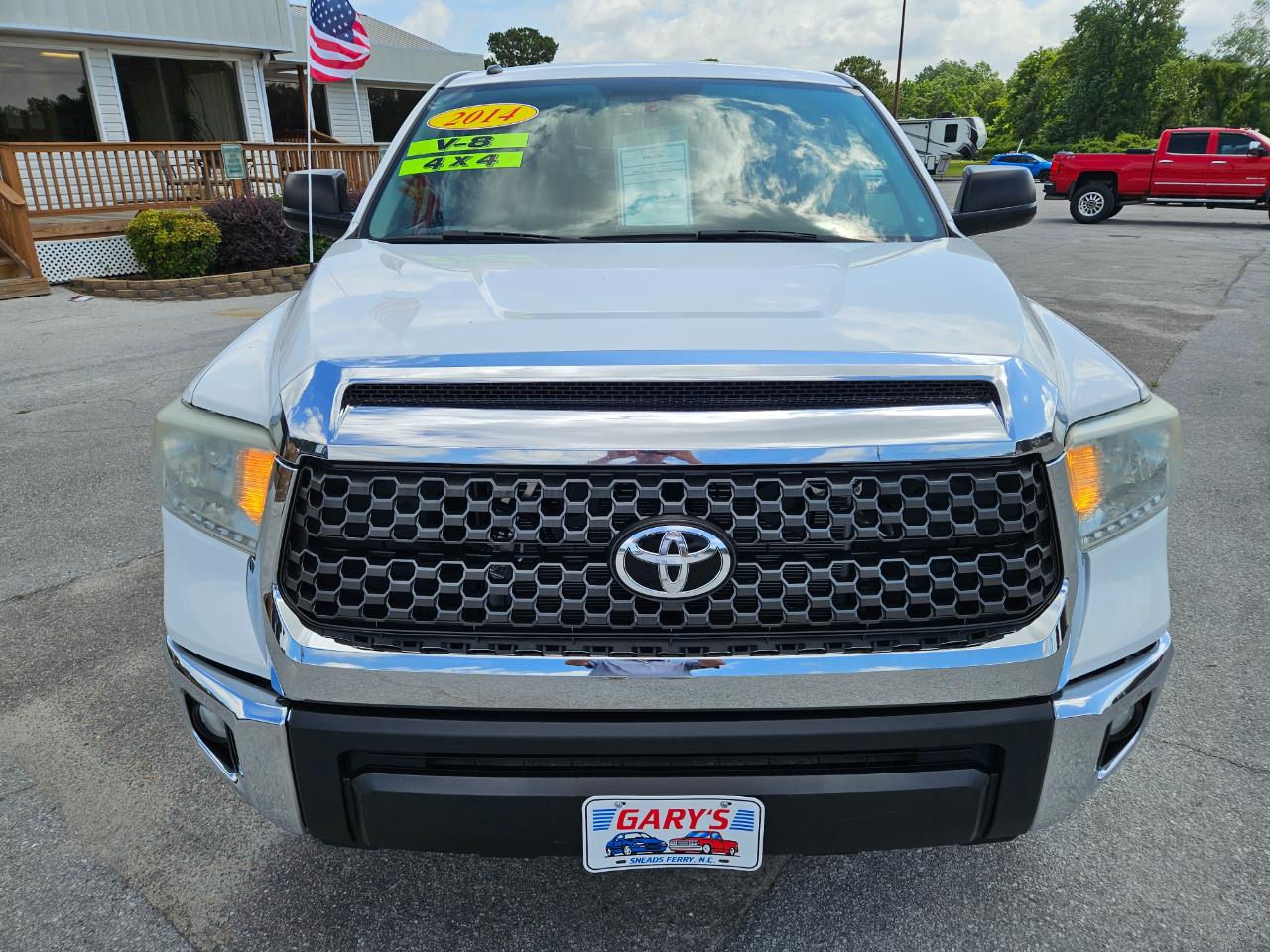 Toyota Tundra 4WD Truck CrewMax 5.7L V8 6-Spd AT SR5 (Natl) 2014