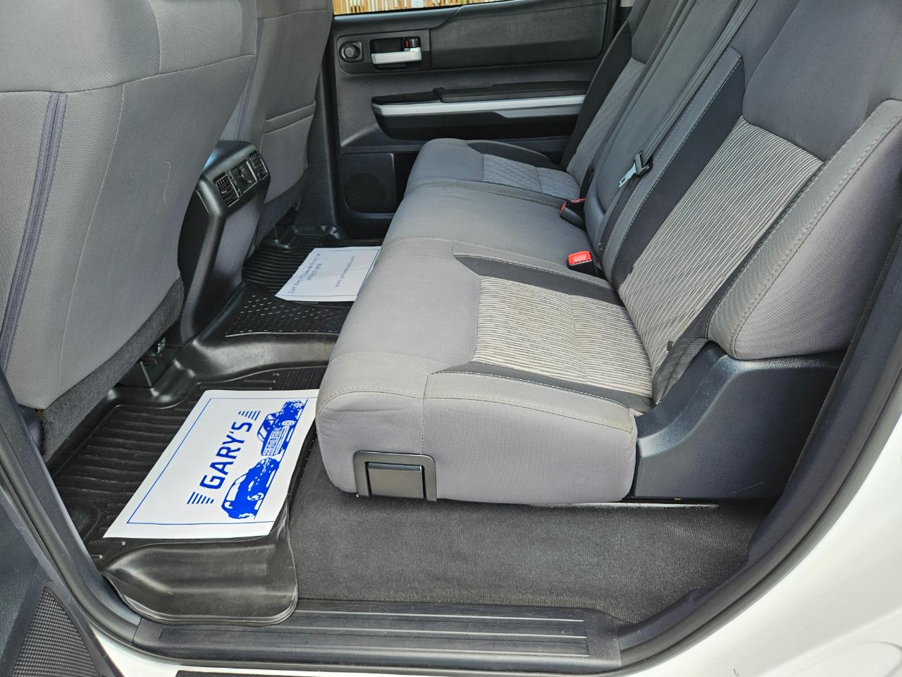 Toyota Tundra 4WD Truck CrewMax 5.7L V8 6-Spd AT SR5 (Natl) 2014