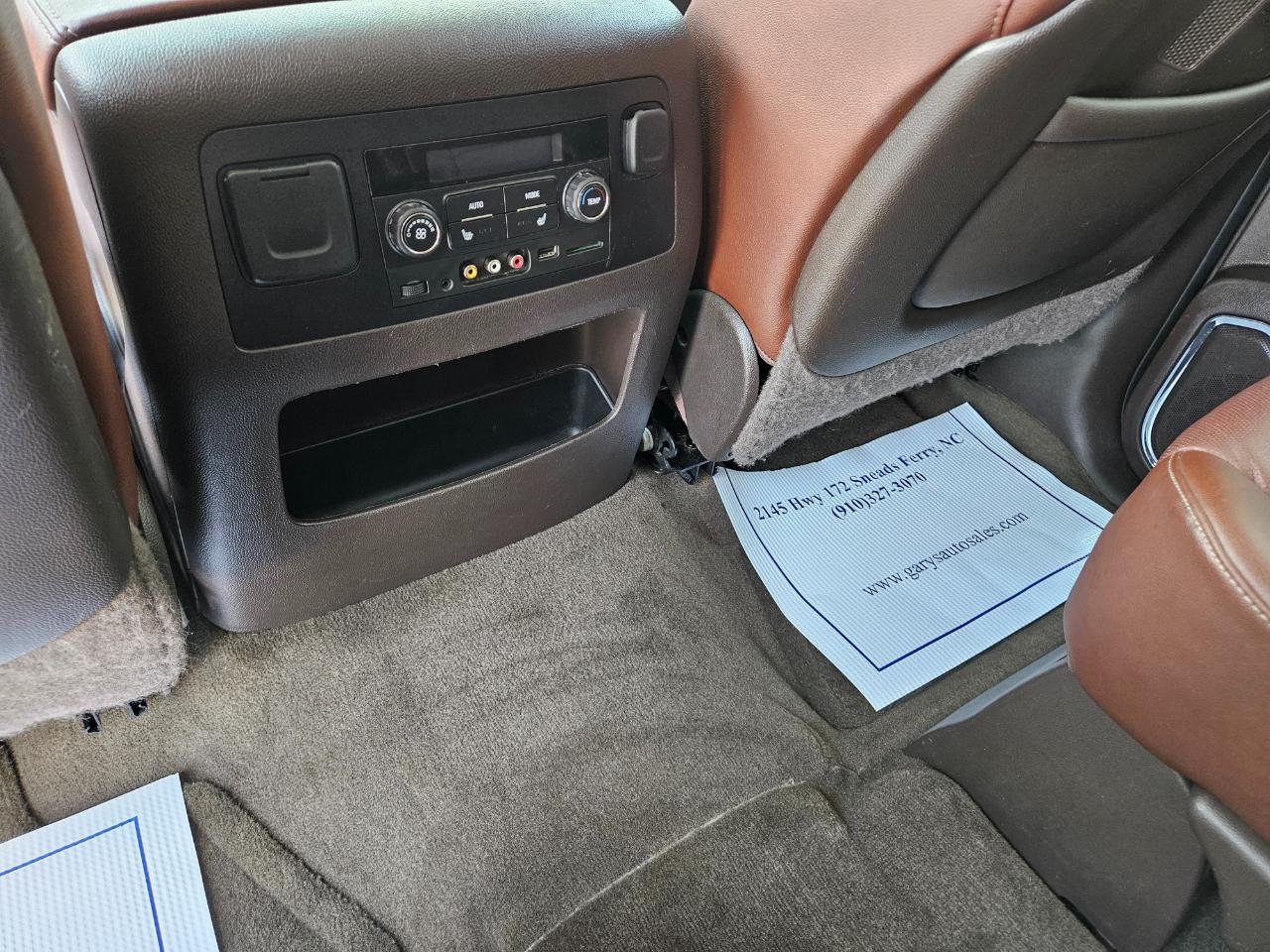 Chevrolet Suburban 4WD 4dr LTZ 2015