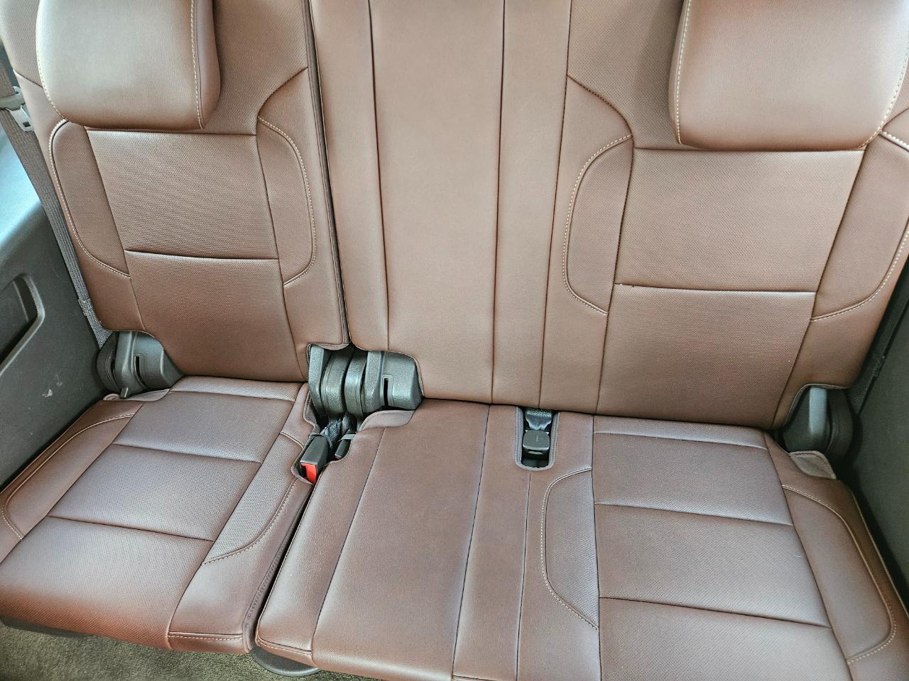 Chevrolet Suburban 4WD 4dr LTZ 2015