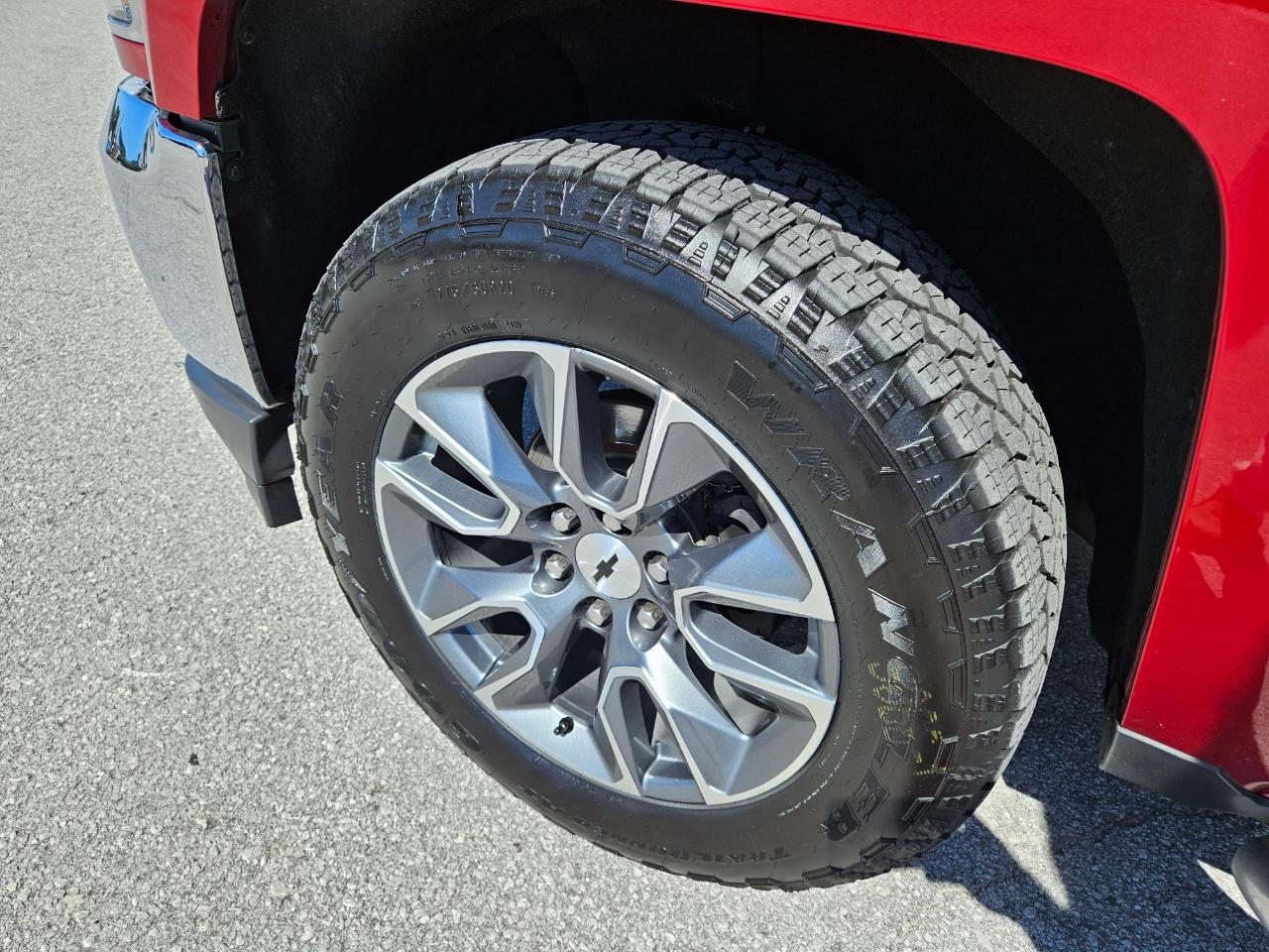 Chevrolet Silverado 1500 4WD Crew Cab 143.5" LT w/1LT 2018